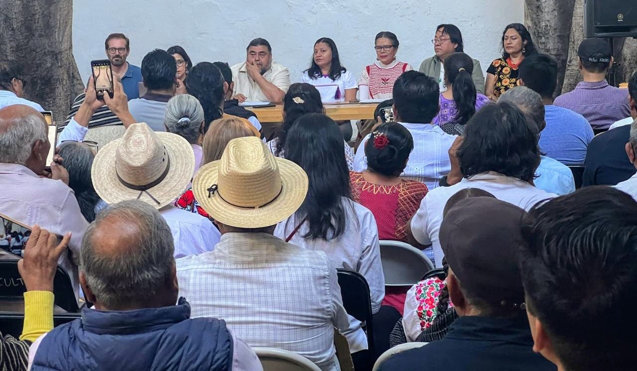 DIALOGAN COMUNIDADES Y GOBIERNO PRIORIDADES EN PATRIMONIO Y DIVERSIDAD CULTURAL EN FOROS DE MATERIAS PRIMAS PARA ARTES Y OFICIOS Y LINGÜÍSTICA